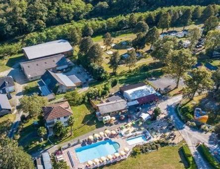 Oh! Campings - Camping Paradis A L'Ombre Des Tilleuls Peyrouse 외부 사진